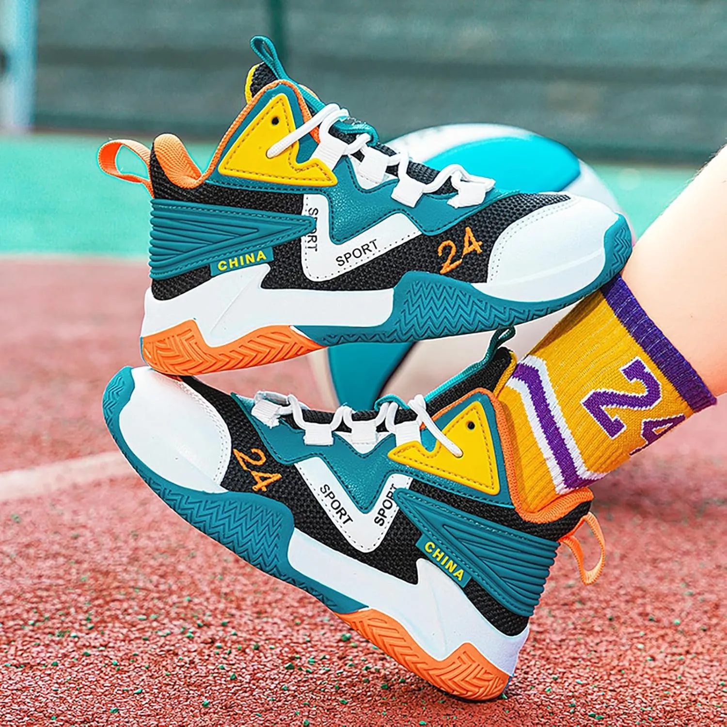 Boys Basketball Shoes Kids Basketball Sneakers Breathable Tennis Shoes for Boys Girls