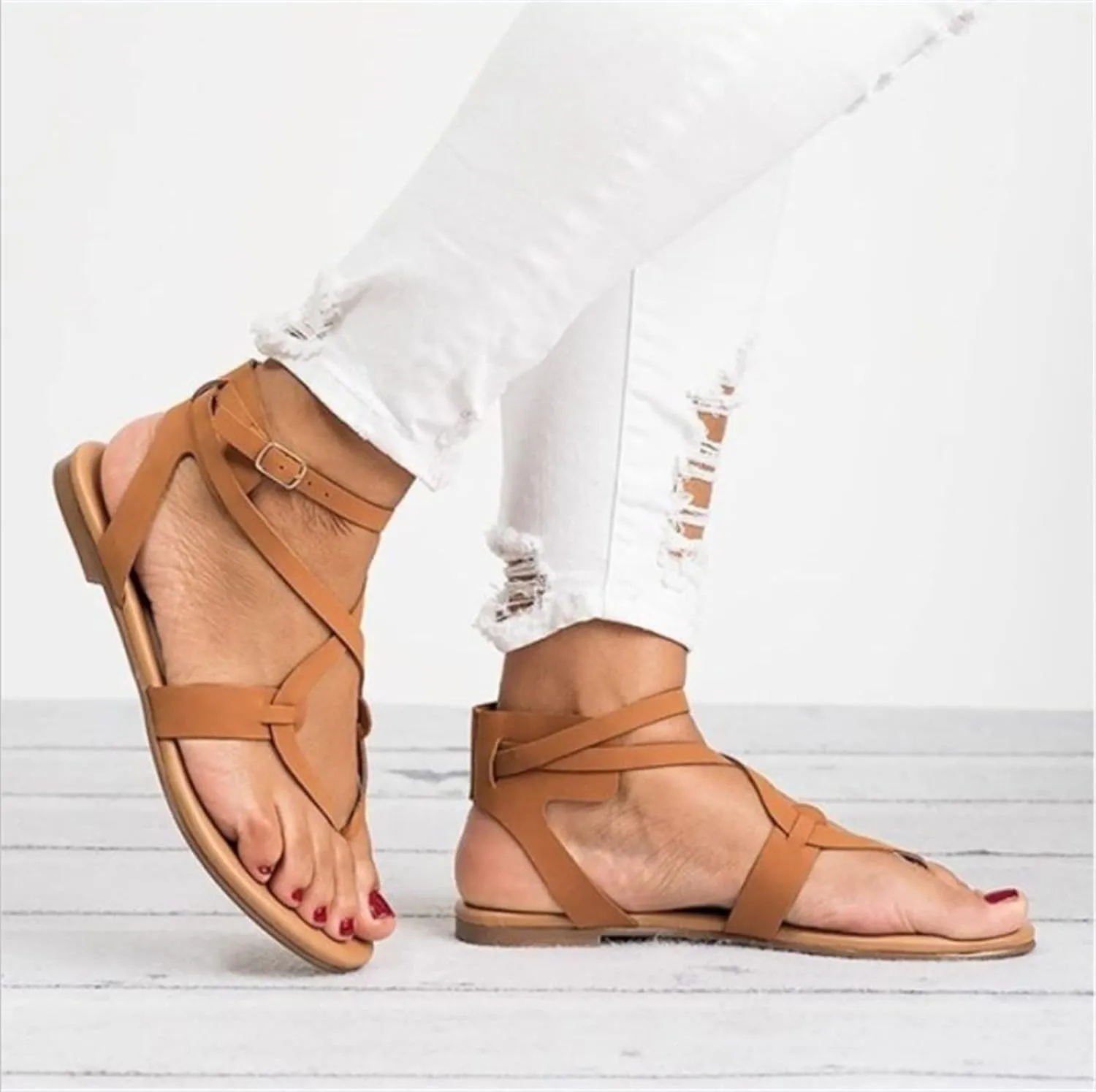 Lausiuoe Summer Sandals For Women 2022 Dressy Strappy Flat Sandals Casual Wide Width Gladiator Walking Thong Flip Flops