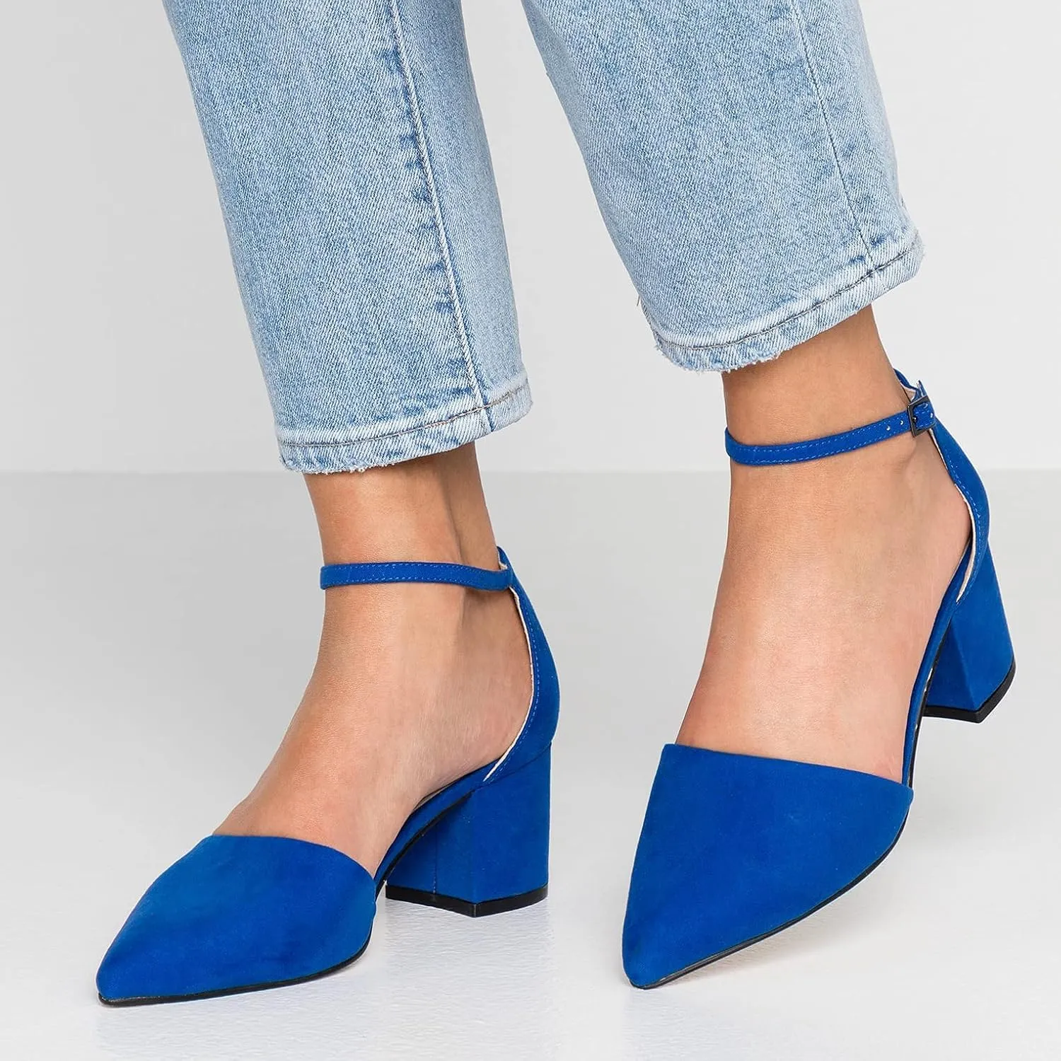 MOOMMO Women Chunky Heel Pumps Ankle Strap D’Orsay Pointed Toe 2 Inch Low Block Heel Sandals Closed Toe Slim Strap Classic Dress Shoes for Work Office Ladies Party Wedding 4-11 M US