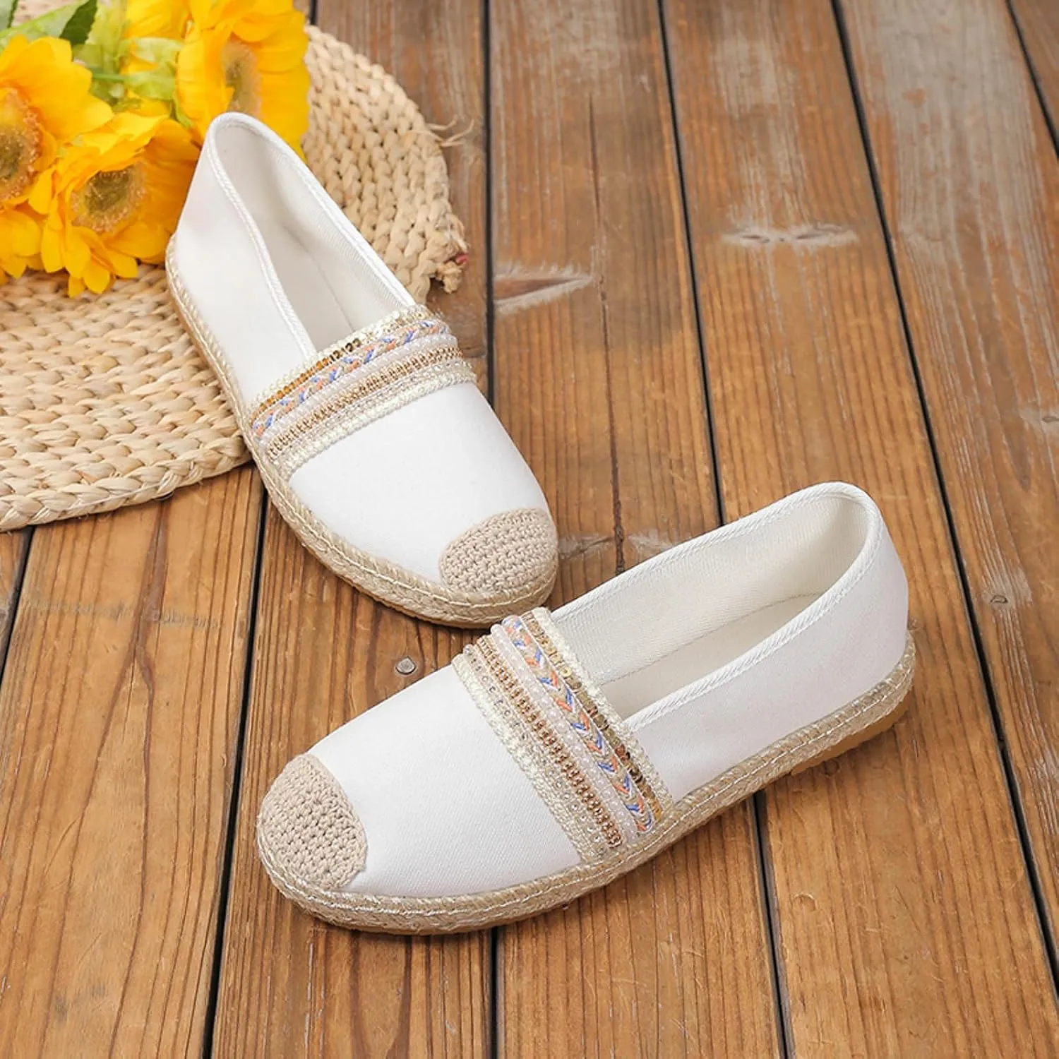 Women's Dress Flat Ballet Low Wedge Ladies Ethnic Retro Hollow Breathable Fisherman Women's Ballet Flat Comfortable