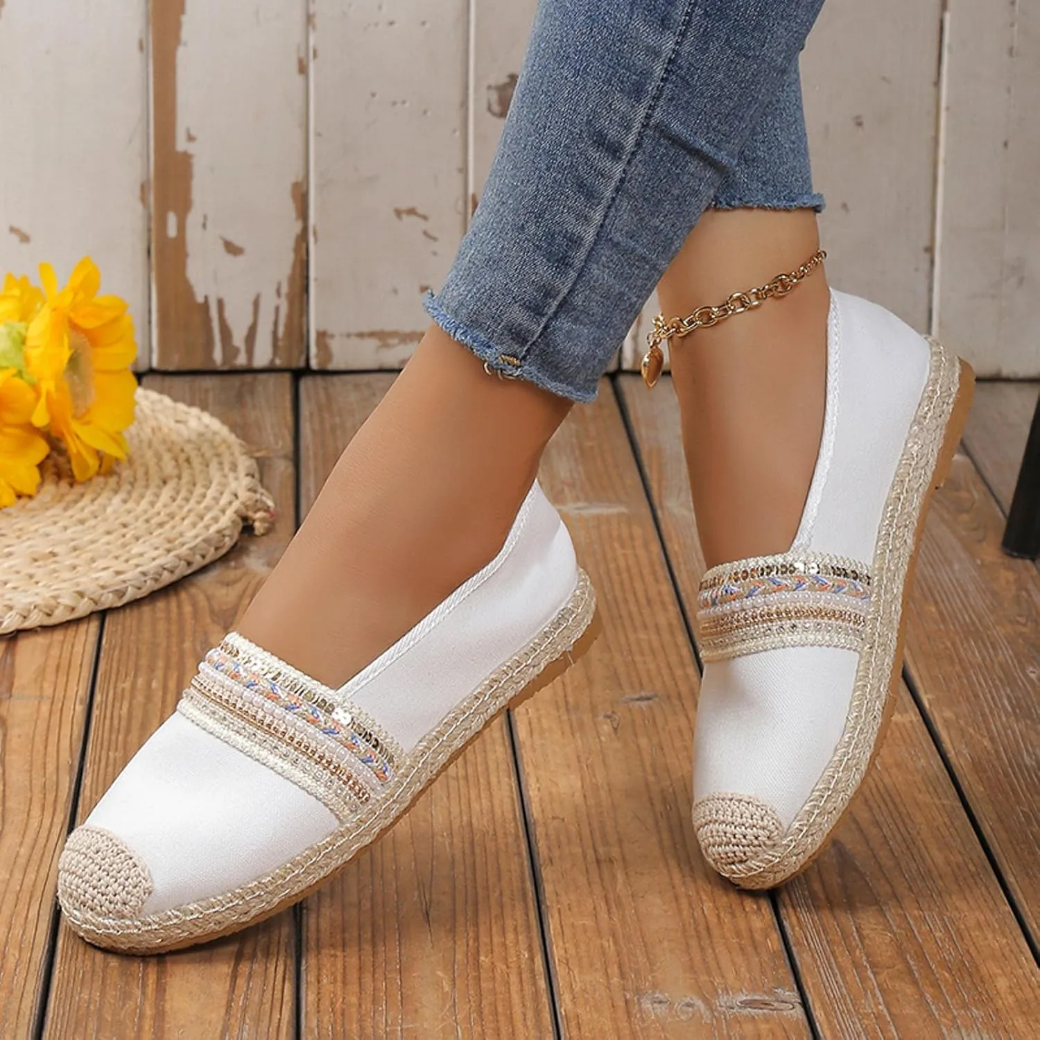 Women's Dress Flat Ballet Low Wedge Ladies Ethnic Retro Hollow Breathable Fisherman Women's Ballet Flat Comfortable